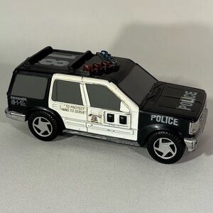 VINTAGE 1993 FUNRISE USA METRO POLICE UNIT 18 EMERGENCY 911 TOY CAR WITH SOUNDS
